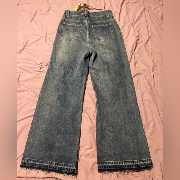 New Wide Leg Vintage Denim Distressed Jeans NWT The Perfect pair of jeans Trendy - Picture 4 of 11